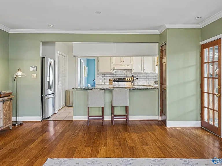 2706 Overton Rd SW — Photo 8