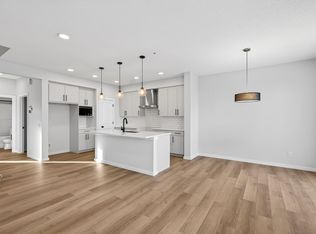 2251 194th St NW, Edmonton, AB T6M 1P5