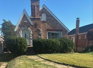 8506 Drury Ln, Saint Louis, MO 63147