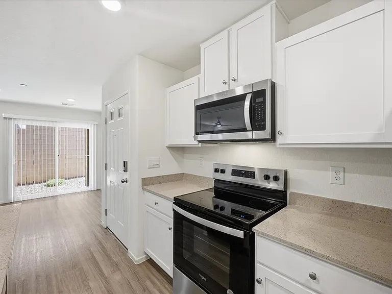 4585 Honey Hills Ave — Photo 6