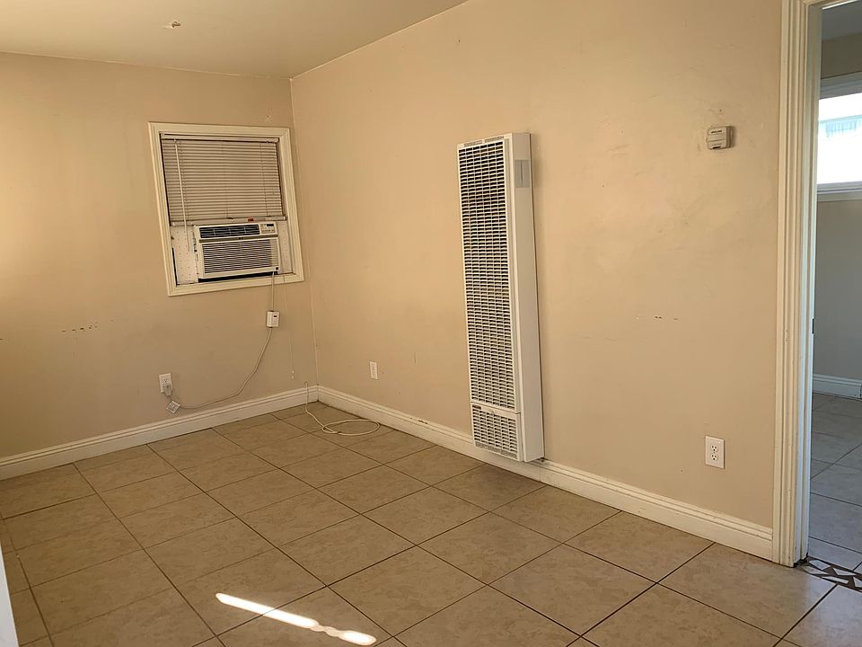 1st image of 12820 Benson Ave