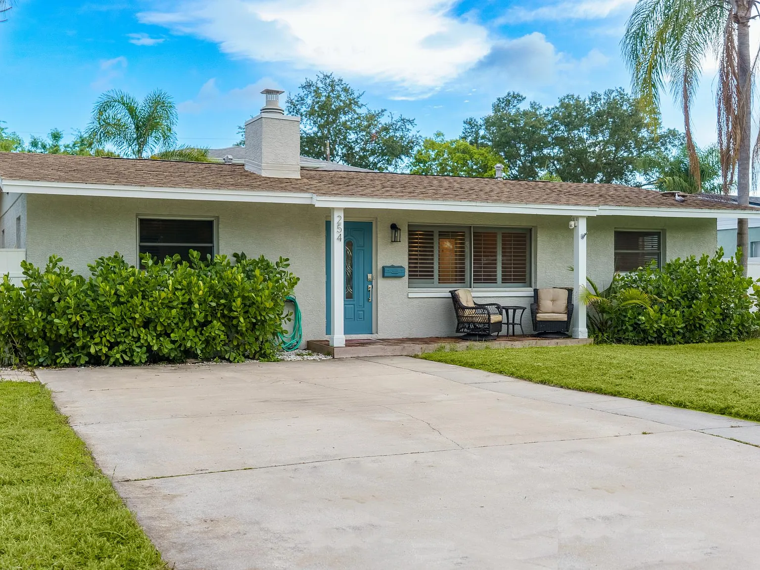4 bed, 1200 sqft, $3,500 — Photo 1