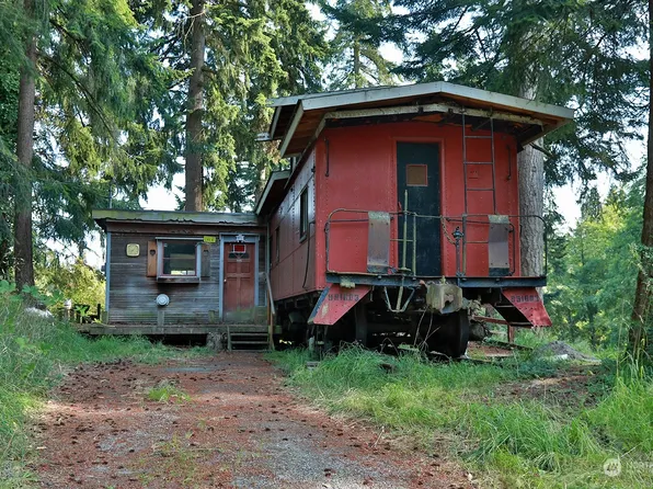 1885 Newman Road, Freeland, WA 98249