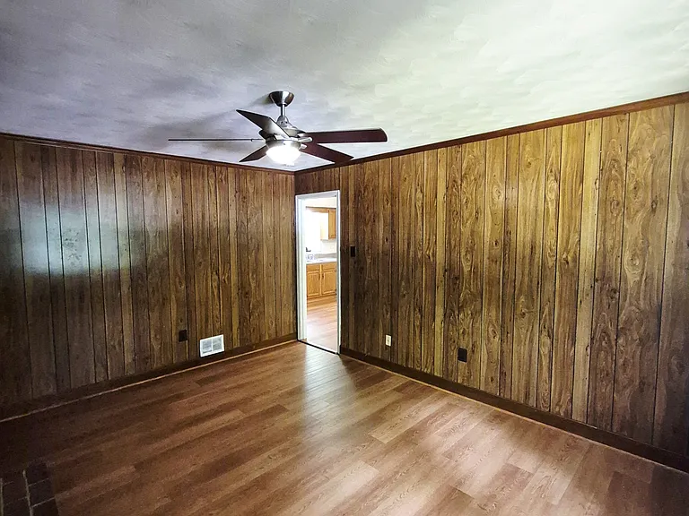 3041 Clintwood Rd — Photo 14