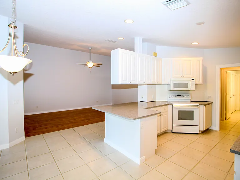 10882 SW Dardanelle Dr — Photo 19