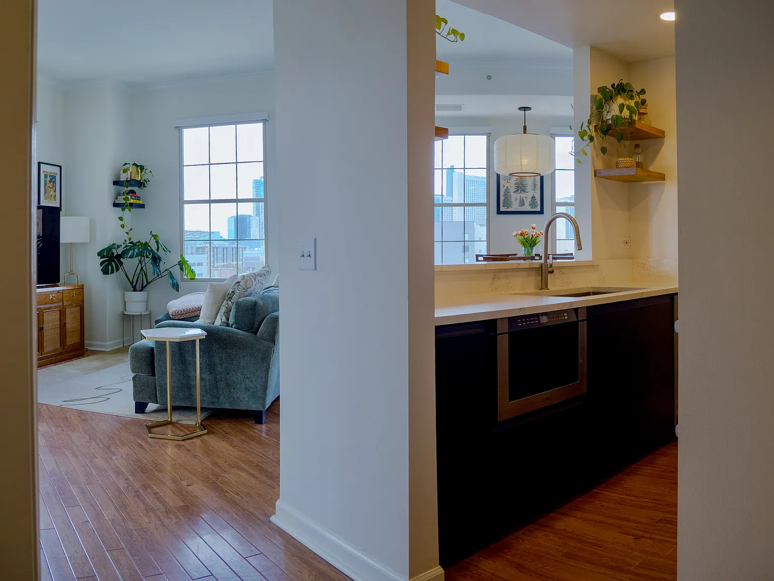 2 bed, 1087 sqft, $3,100 — Photo 4
