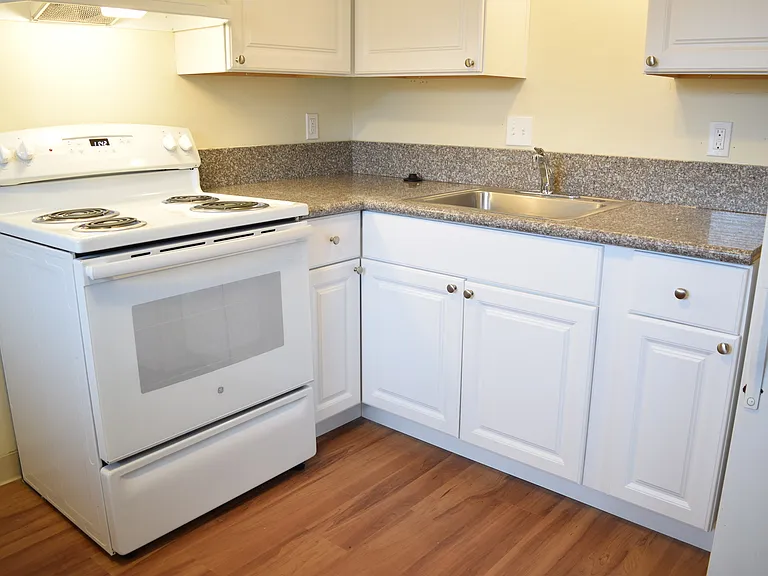 Sixpack Apartments — Photo 4