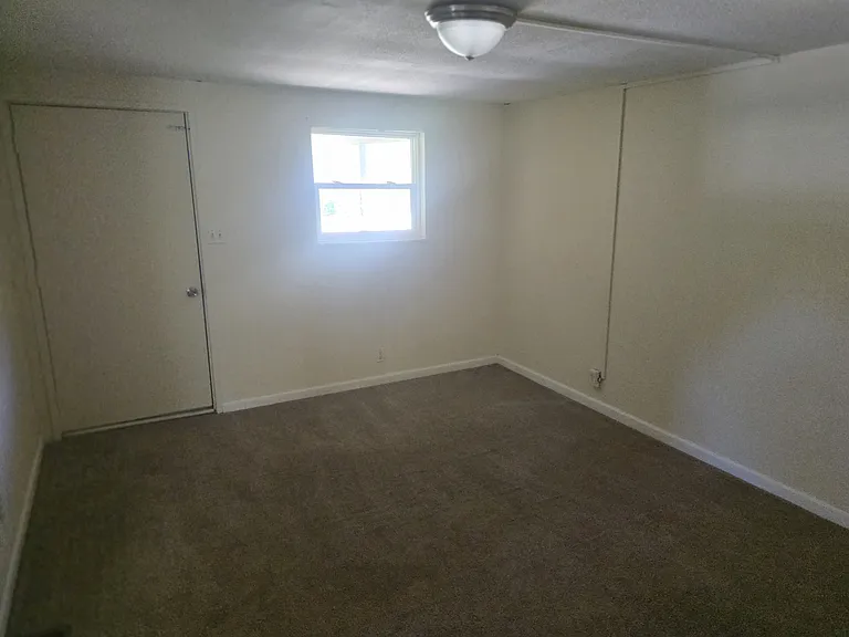 8 Cedar Grove Village St — Photo 5