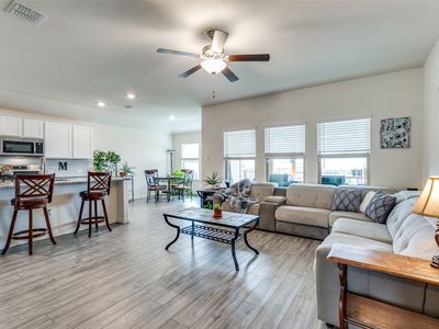 6104 Fall Creek Ln, Fort Worth, TX, 76123