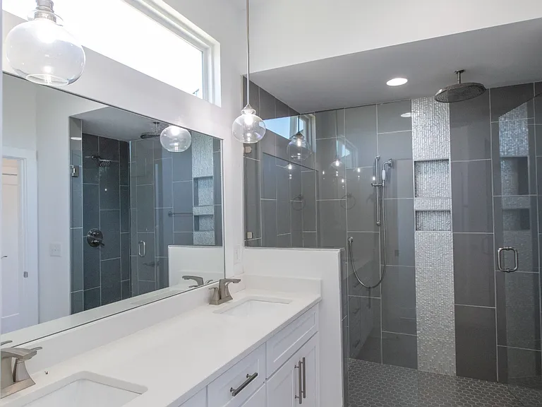 1713A Simpkins St — Photo 12