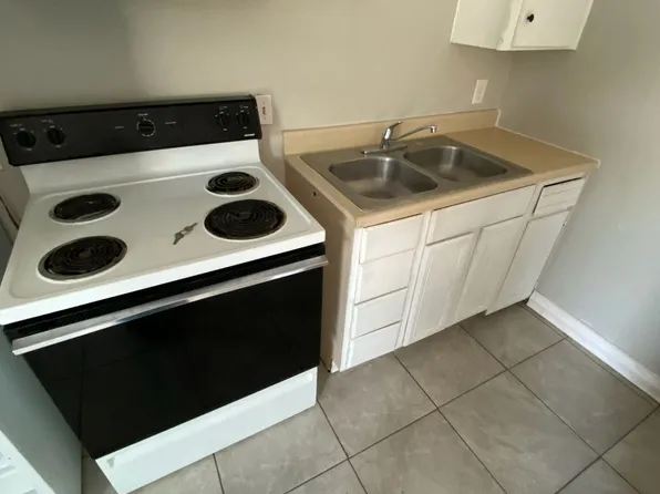 205 W South St APT C, Kaufman, TX 75142