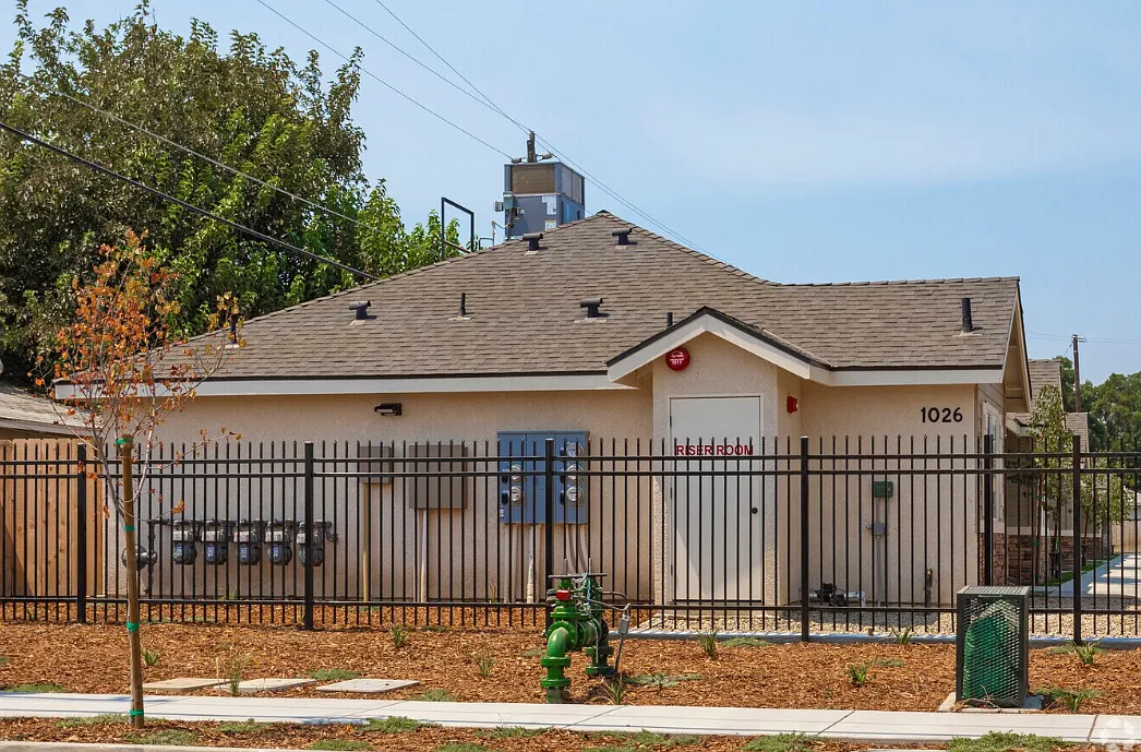 3 bed, 1292 sqft, $1,750 — Photo 4