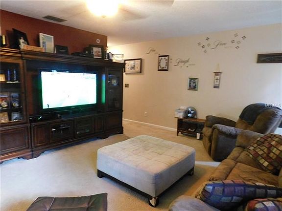 4th image of 4629 Wisteria Dr