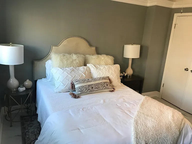 Plaza House — Photo 69