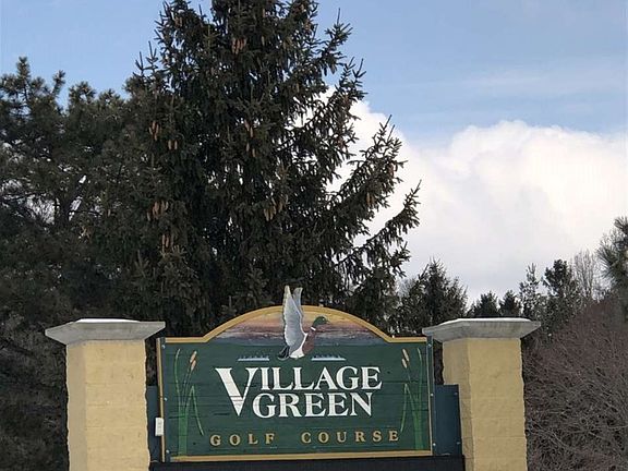 Walk to Village Green Golf Course