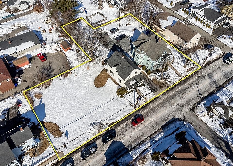1st image of 388-384 Child St