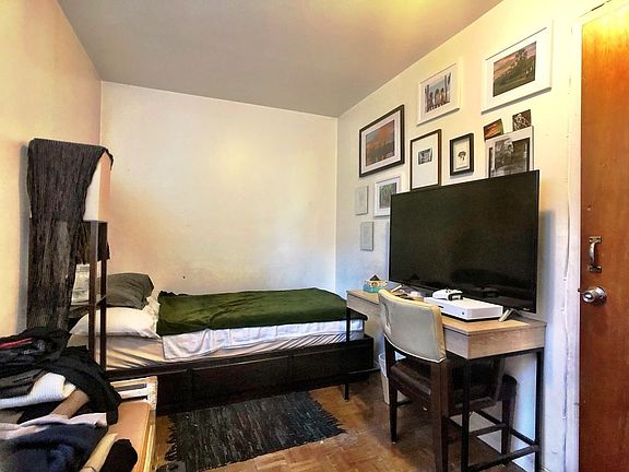5th image of 301 E 110th St #4DD