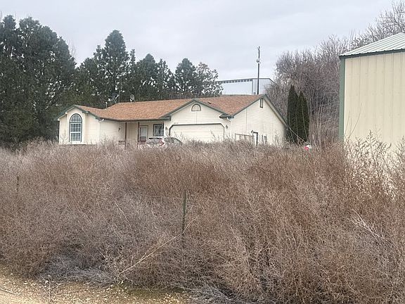 2nd image of 28135 Canal Rd