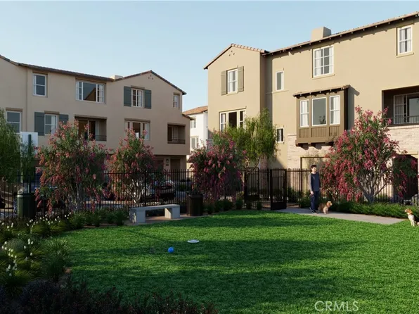 275 Vista Dr #38, La Habra, CA 90631