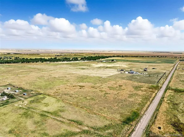 6855 Yulle Road, Bennett, CO 80102