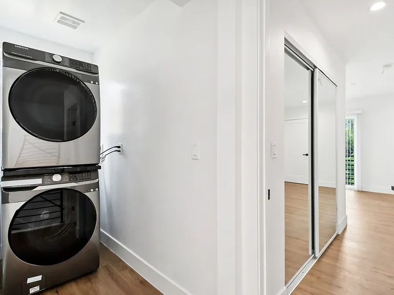 4507 W 18th St — Photo 29