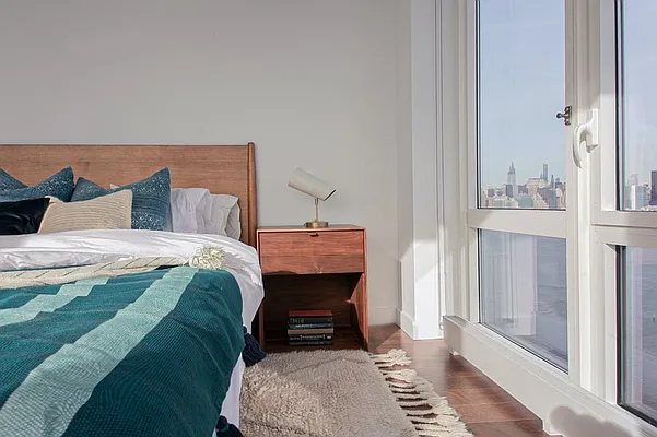 Rented by Clinton Management | media 101