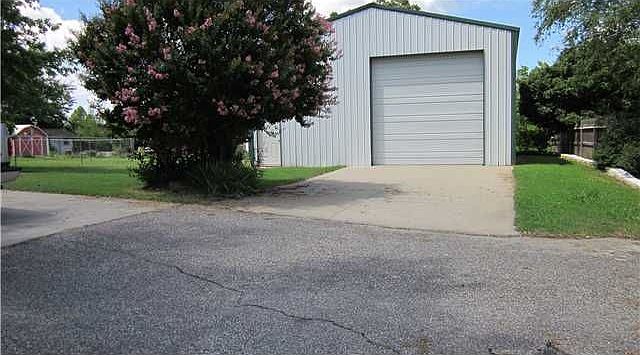 2nd image of 1205 E Kay Ter