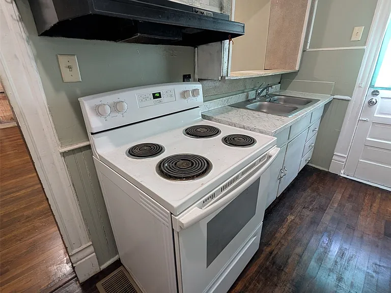 900 W Tuskeena St #1 — Photo 10