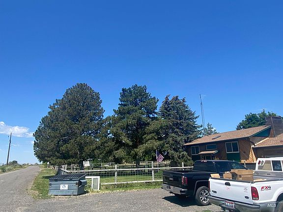 4th image of 107 Idaho St