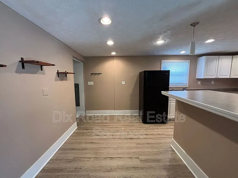 217 Fernwood Ave — Photo 12