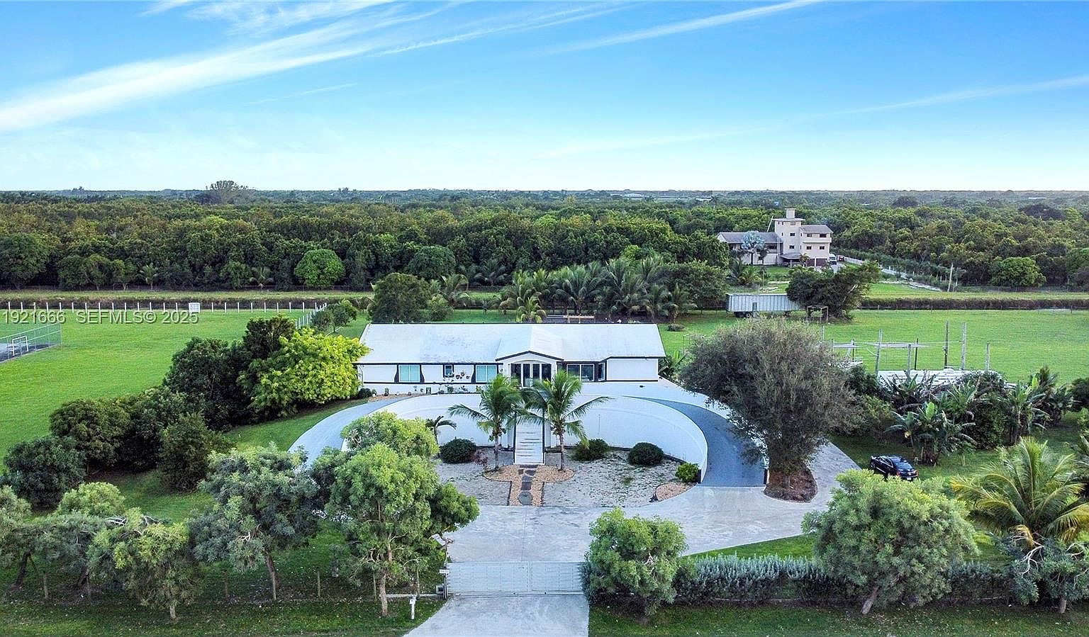 19870 SW 190th St, Miami, FL 33187 | MLS #A11921666 | Zillow