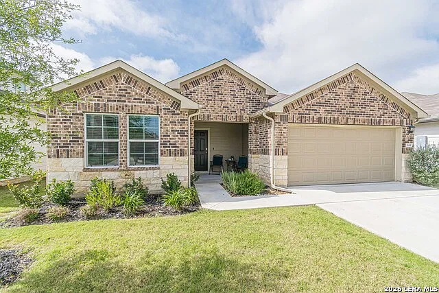 3 bed, 2.0 bath, 1568 sqft, $1,775 — Photo 1
