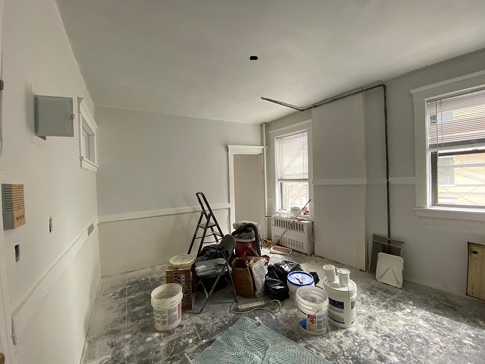 2nd image of 101 Southside Ave APT 3