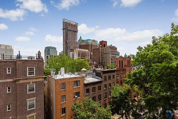 Sold by Keller Williams Realty Empire | media 14