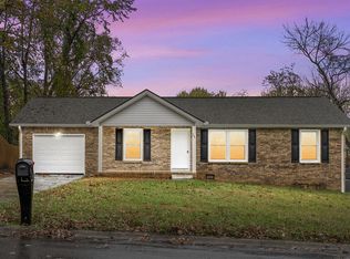 209 Bob White Dr, Clarksville, TN