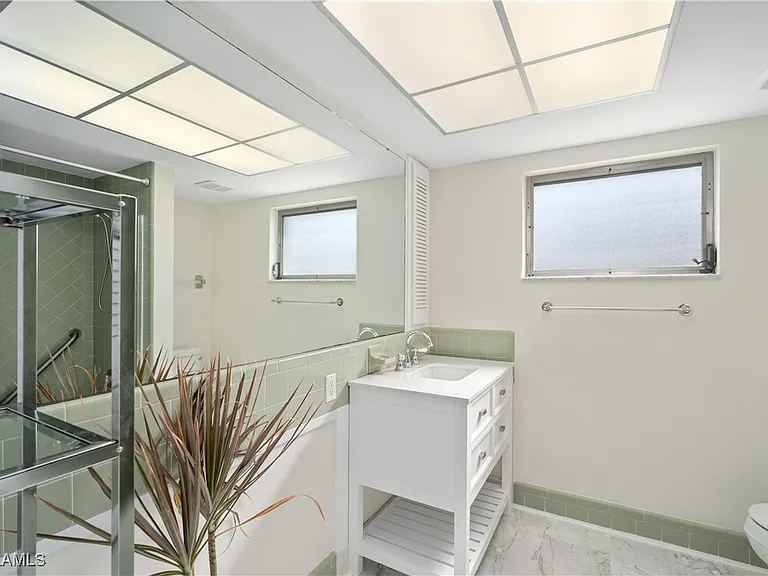 1411 Whiskey Creek Dr — Photo 21