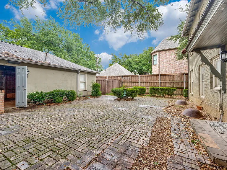 4542 Westway Ave — Photo 12