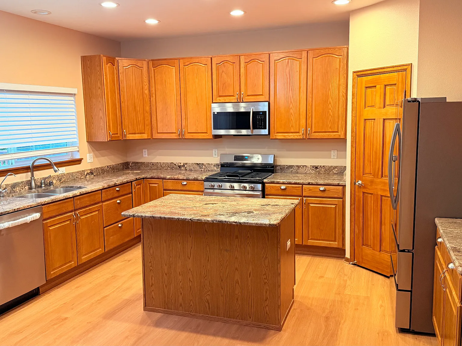 6134 S Ventura Court — Photo 4