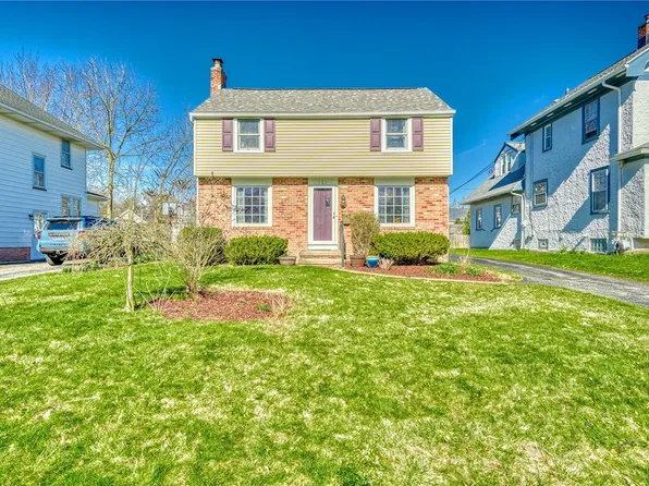 131 Sylvan Rd, Rochester, NY 14618