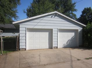 1022 7th St, Baraboo, WI 53913