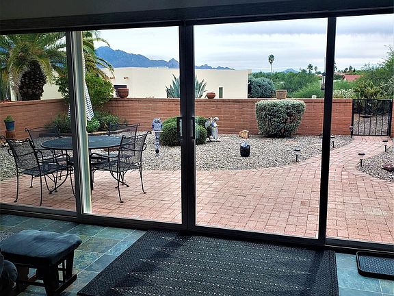 3rd image of 621 W Paseo Del Prad