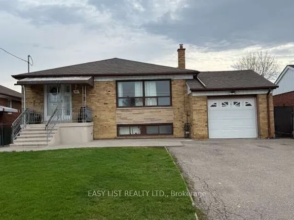 49 Blaydon Ave, Toronto, ON M3M 2E3