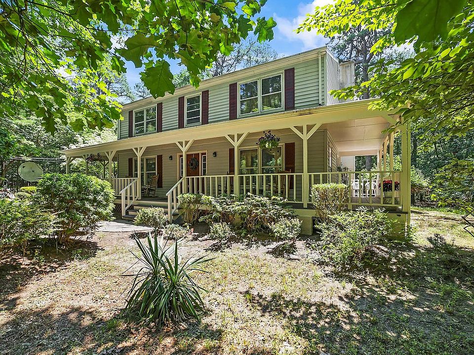 1st image of 683 Anderson Rd