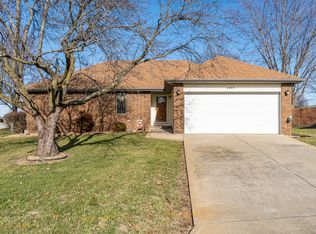 6329 W Hawthorn Ct, Springfield, MO 65802