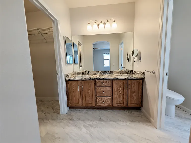 501 Elmhurst Way #A — Photo 20