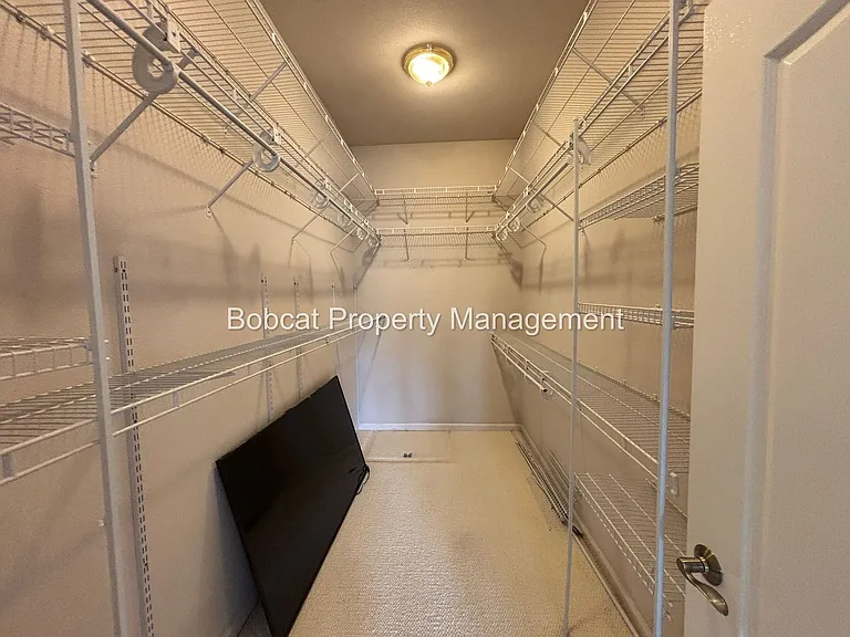 963 Ranchview Cir — Photo 37