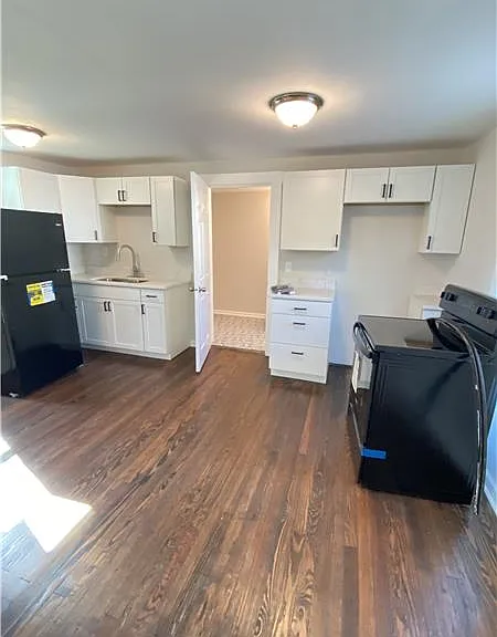 1611 E Henry St #1/2-A — Photo 5