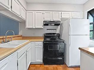 421 W San Antonio St APT L4, San Marcos, TX 78666