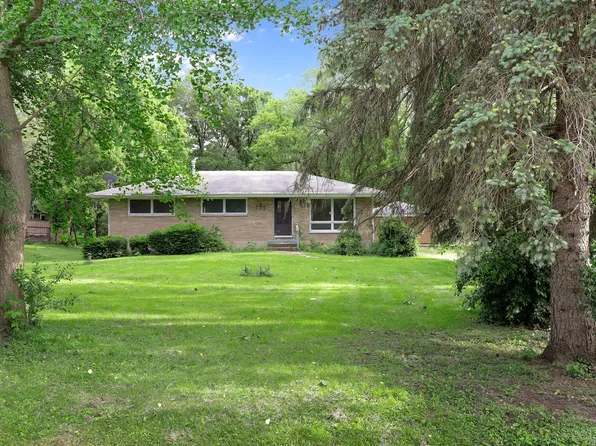 14225 W Oak Knoll Rd, Wadsworth, IL 60083