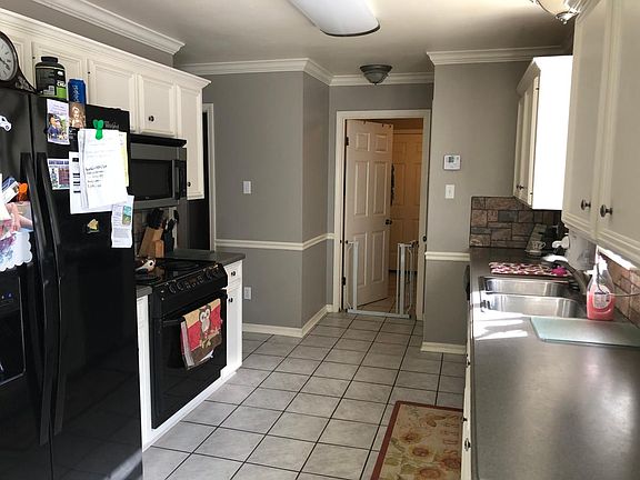 3rd image of 7742 Mary Anne Cir
